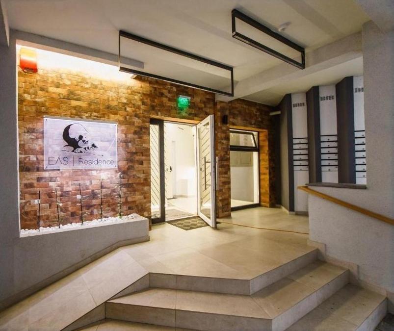 Charlotte Piata Unirii - Free Private Parking 2Bedrooms Apartment Орадя Экстерьер фото