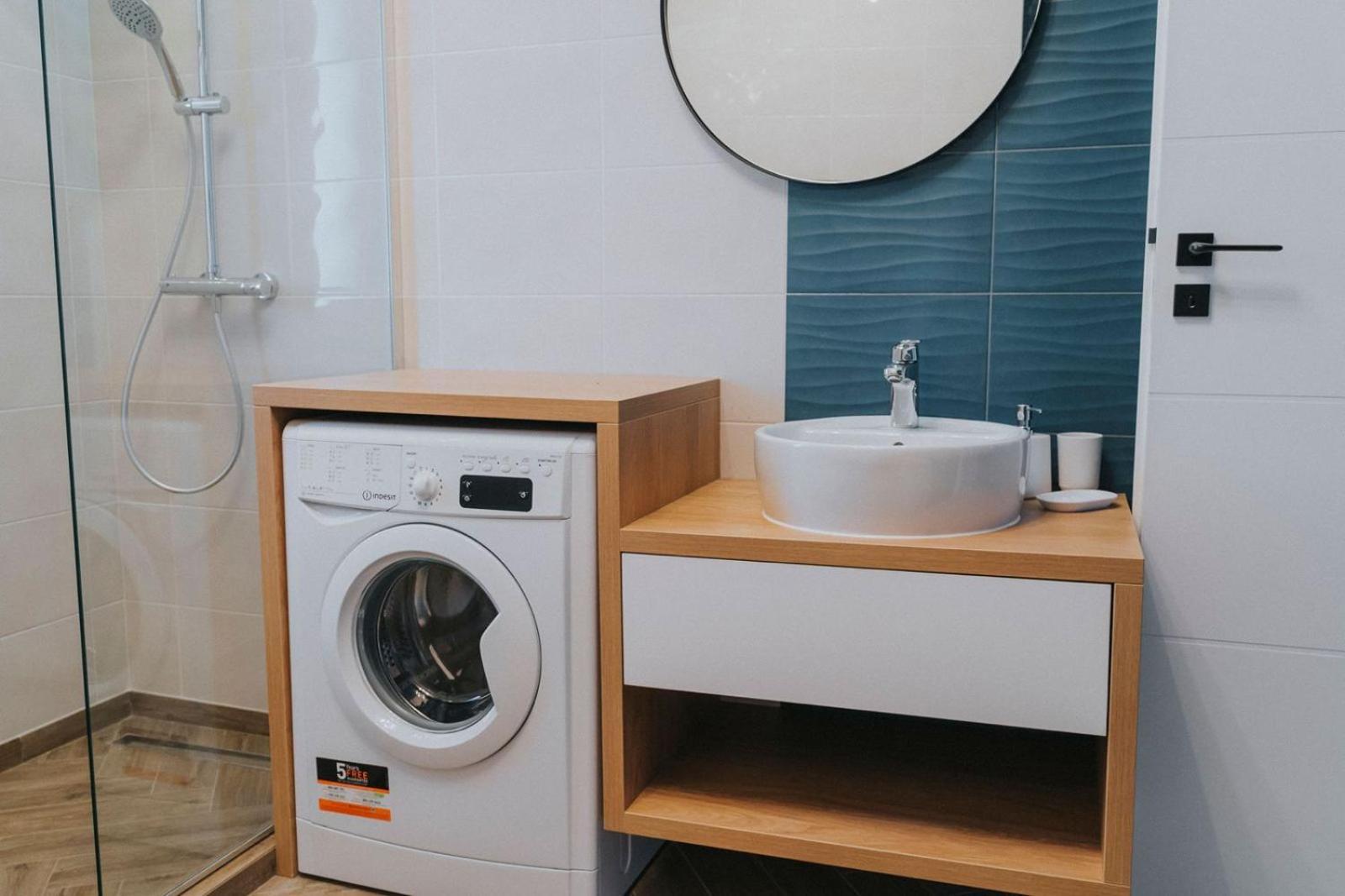 Charlotte Piata Unirii - Free Private Parking 2Bedrooms Apartment Орадя Экстерьер фото
