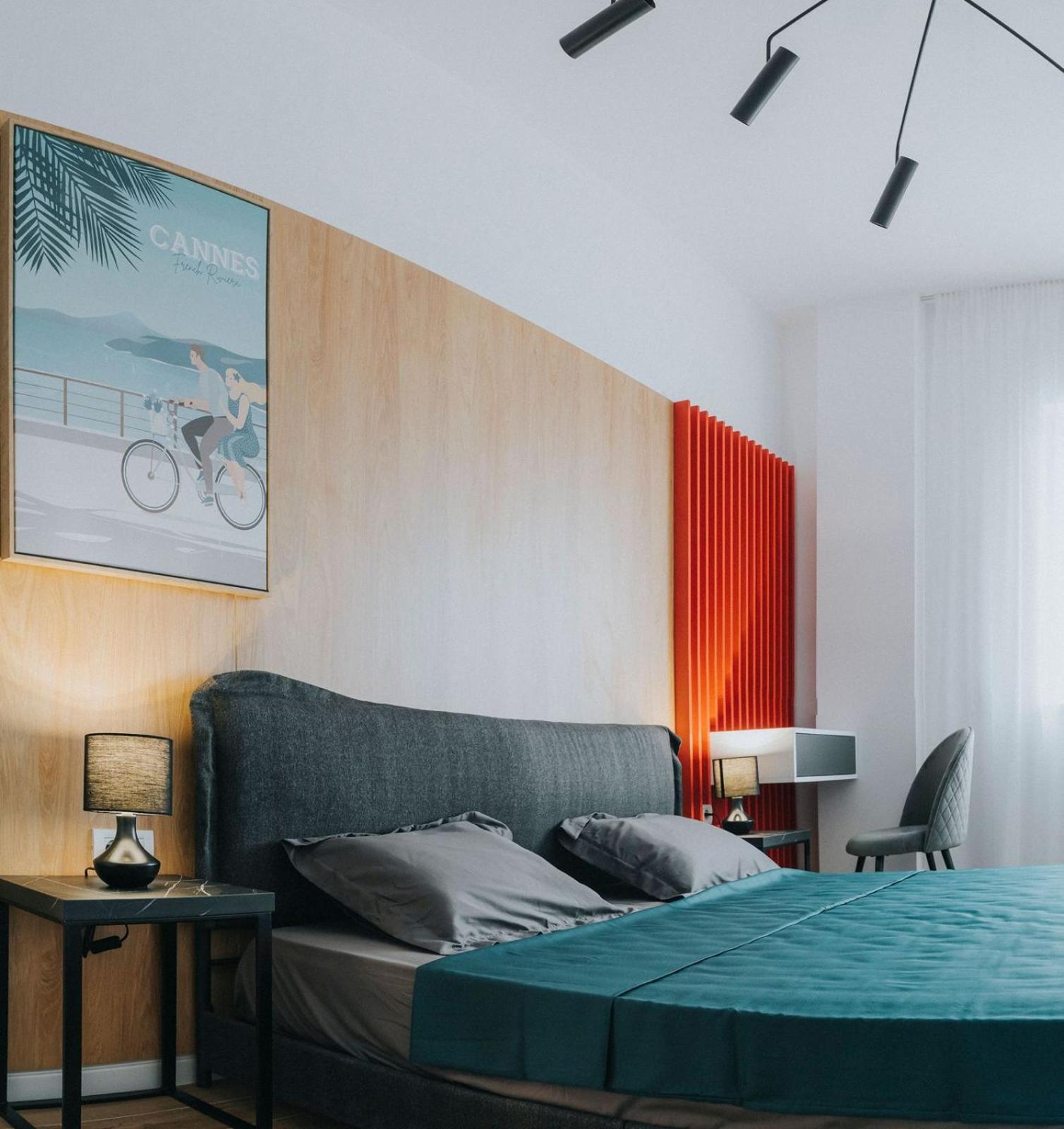 Charlotte Piata Unirii - Free Private Parking 2Bedrooms Apartment Орадя Экстерьер фото